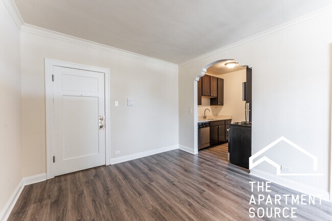 Building Photo - 2936 W Palmer St