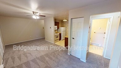 Building Photo - 7127 N Springboro Pike