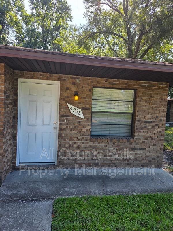 Building Photo - 4938 Malibu Ct