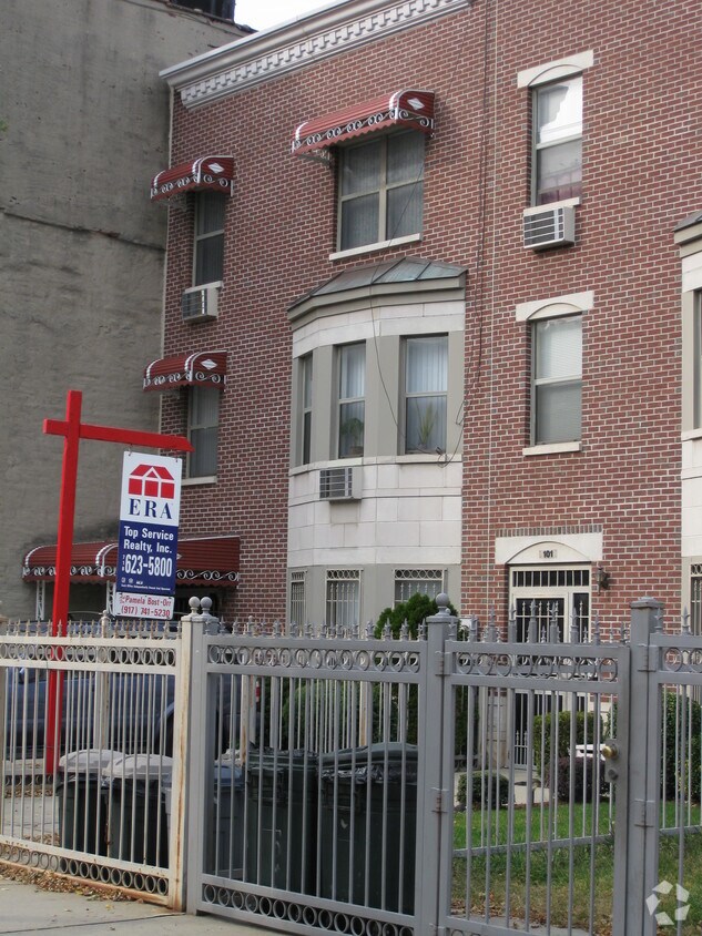 99 Macdougal St, Brooklyn, NY 11233 Apartments in Brooklyn, NY