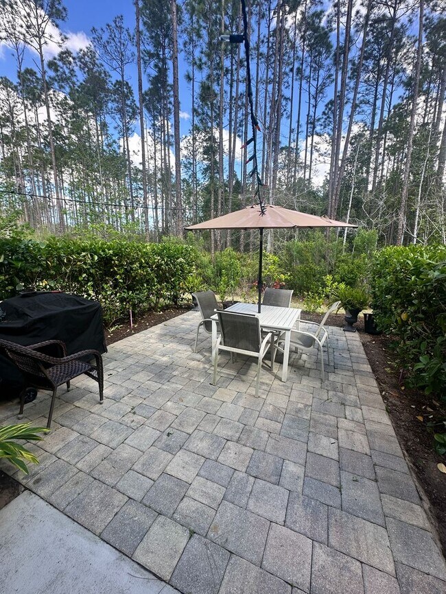Building Photo - 38 Scotch Pebble Dr