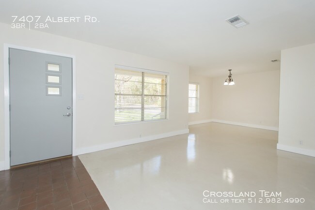 Building Photo - South Austin Home on 1 Acre