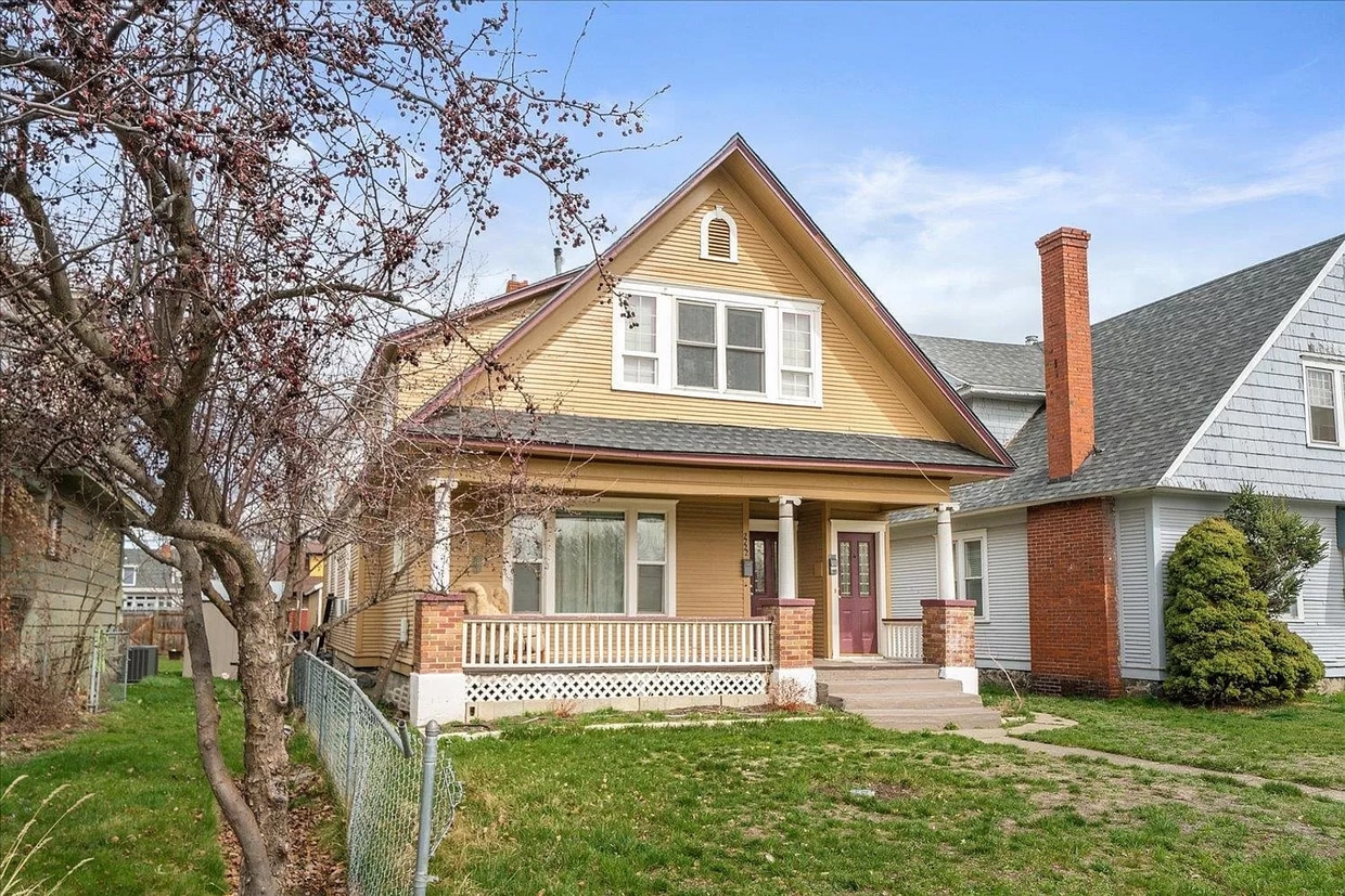 Primary Photo - 2722 W Sinto Ave