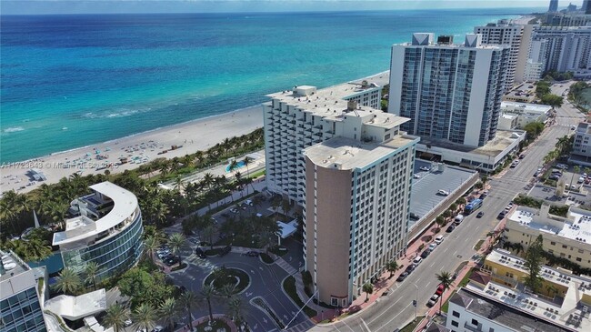 Foto del edificio - 2899 Collins Ave