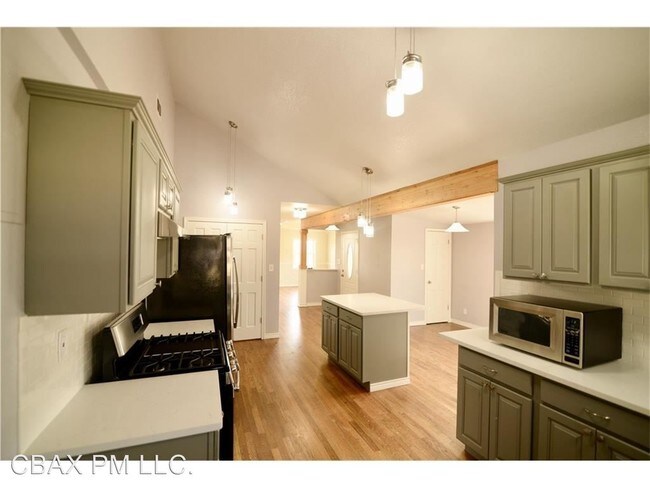 Foto del edificio - 1027 E Wintergreen Rd