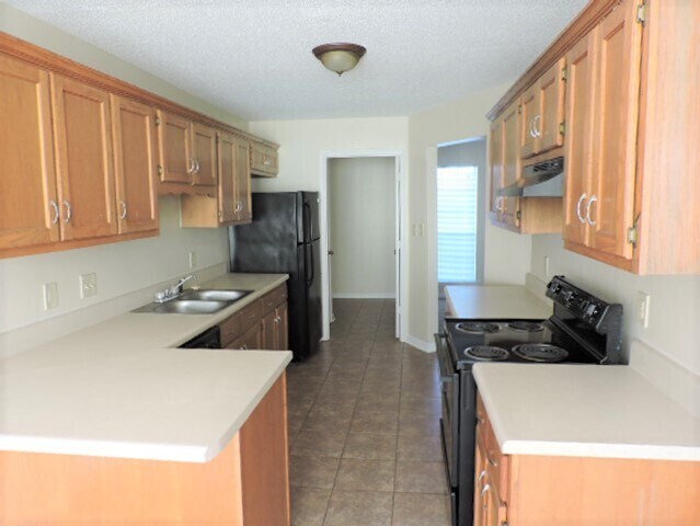Foto del edificio - 7469 Midnight Cove