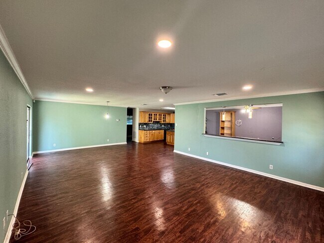 Foto del edificio - Ready For Move In! Roomy 2 bedroom 1 bath ...