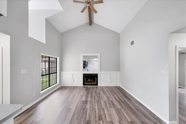 Building Photo - 381 Fantail Loop