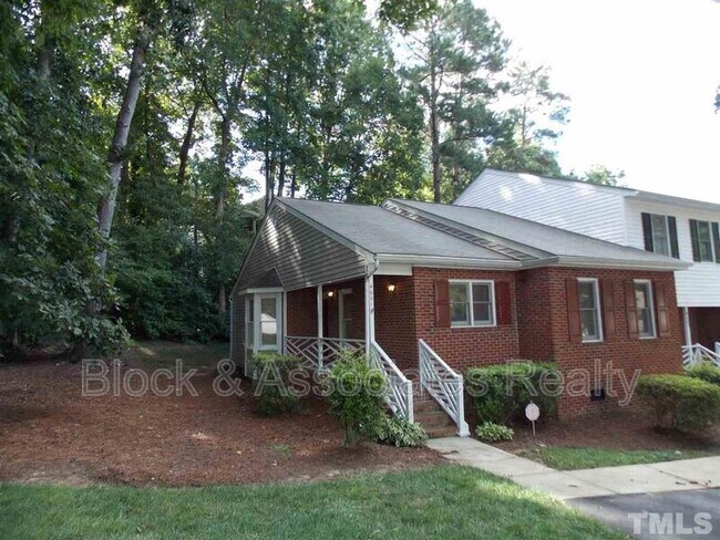 Foto del edificio - 4601 Townesbury Ln