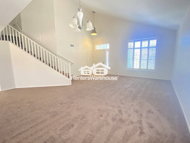 Building Photo - 2036 W Quick Draw Way
