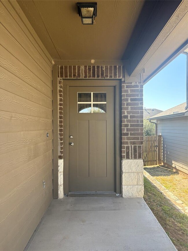 Foto del edificio - 2011 Langdale Ln