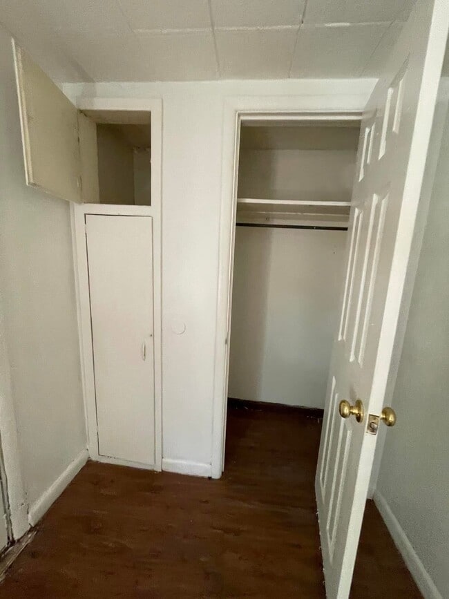 Foto del edificio - 116 4th Ave NW