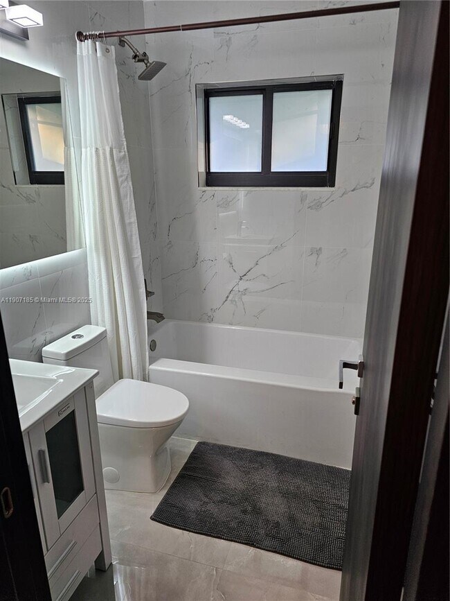 Foto del edificio - 2228 N 19th Ave