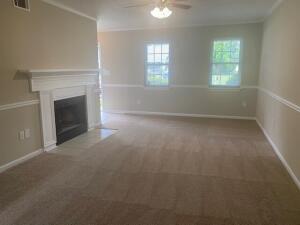 Primary Photo - 3920 Almon Dr