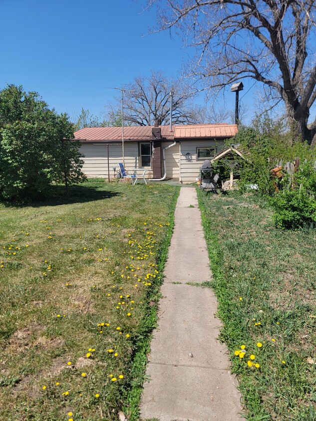 Primary Photo - 36 Railroad Ave
