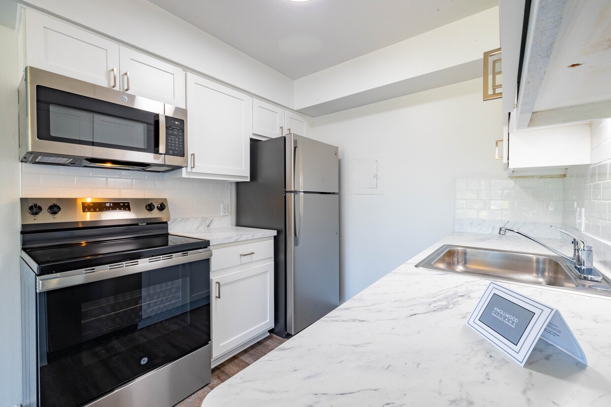 Foto principal - Knollwood Village Apartments