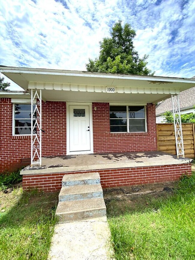 Foto del edificio - 3 Bed 1 Bath in the West Lawn Park Additio...