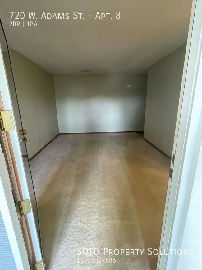 Foto del edificio - 720 W Adams St