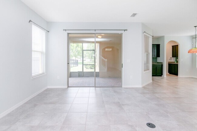 Foto del edificio - Stunning 4bed /3.5 bath Home For Rent at W...