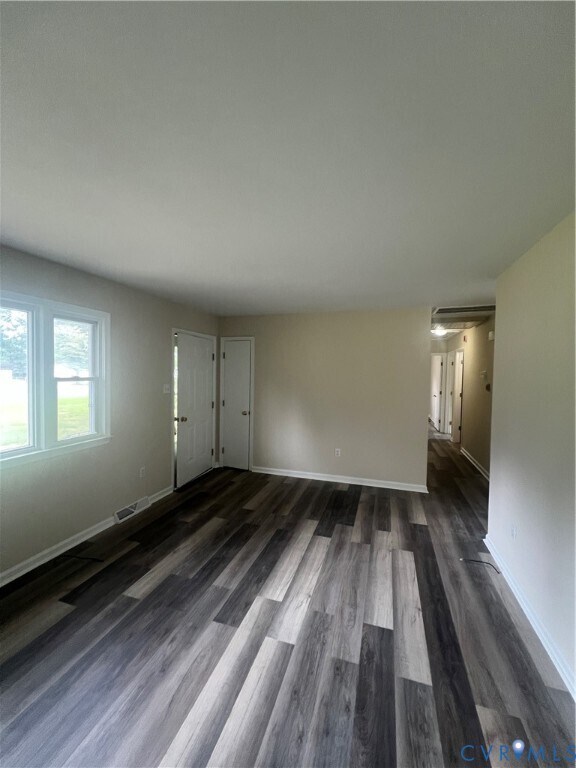 Foto del edificio - 2501 Emily Ln
