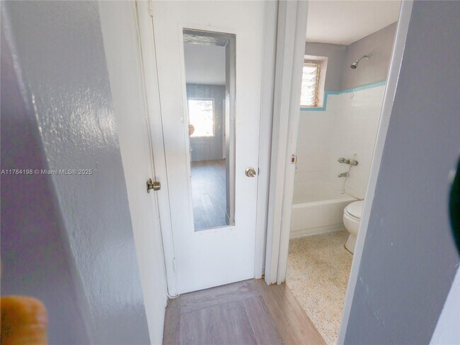 Foto del edificio - 2170 NW Flagler Terrace