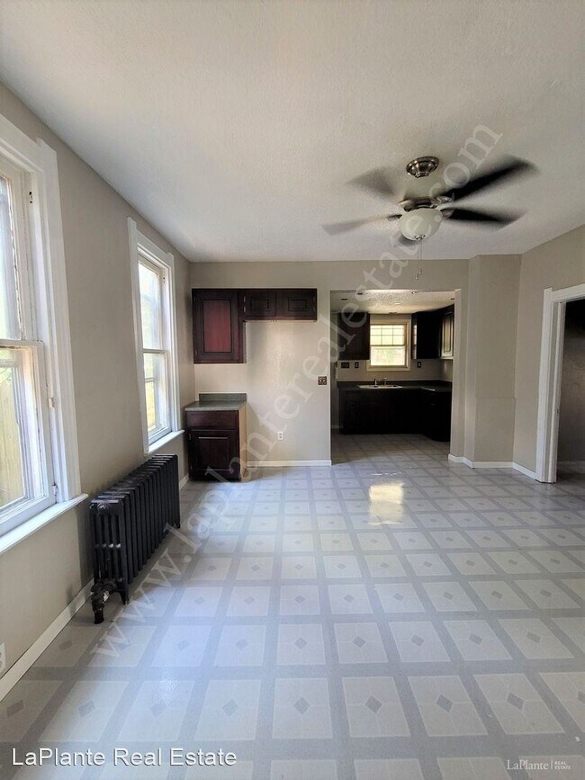 Building Photo - 3 br, 1 bath House - 1517 Tecumseh St.