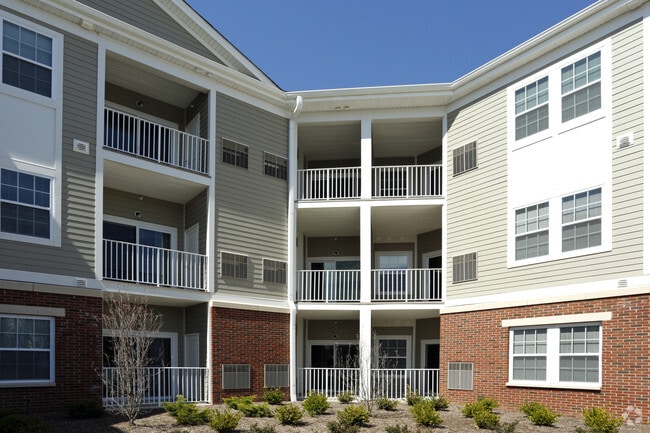Balconies - Summit Court Apartments I