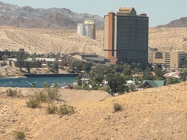 Foto del edificio - River Bluffs 2Bedroom, 2bath w/Bonus room/...