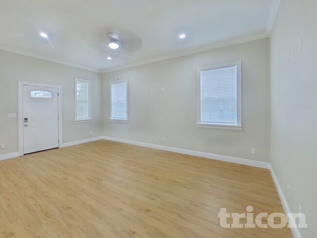 Foto del edificio - 7703 N Huntley Ave