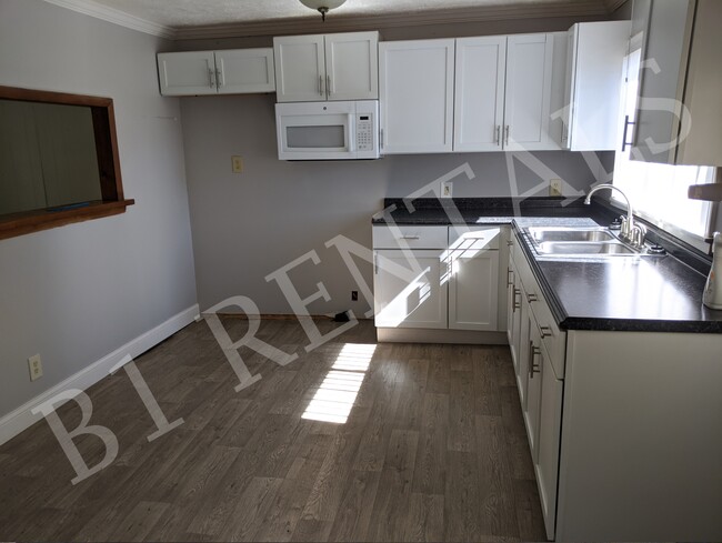 Foto del edificio - 707 S Vine St