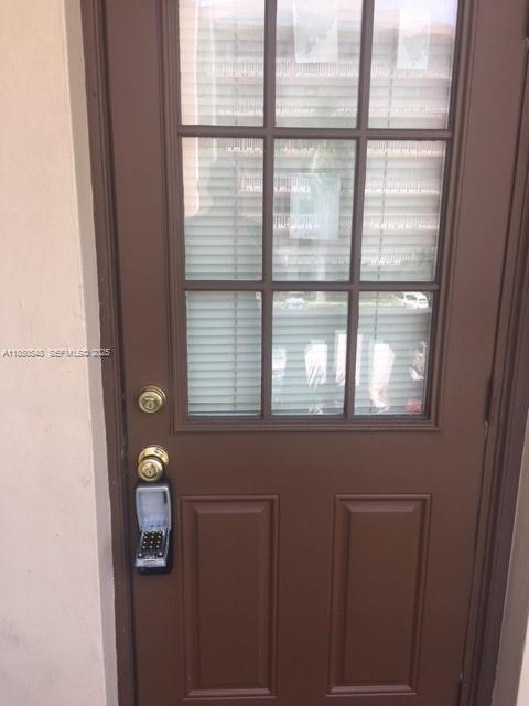 Foto del edificio - 232 NE 12th Ave