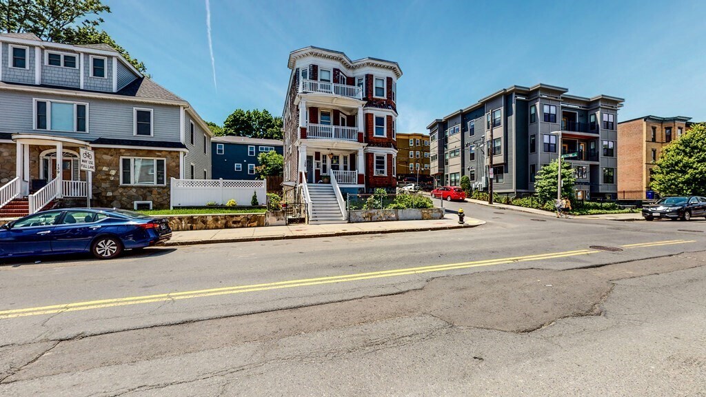 Foto del edificio - 129 Stoughton St