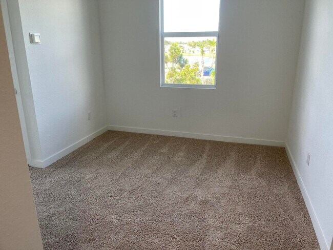 Foto del edificio - 8542 Via Mar Rosso