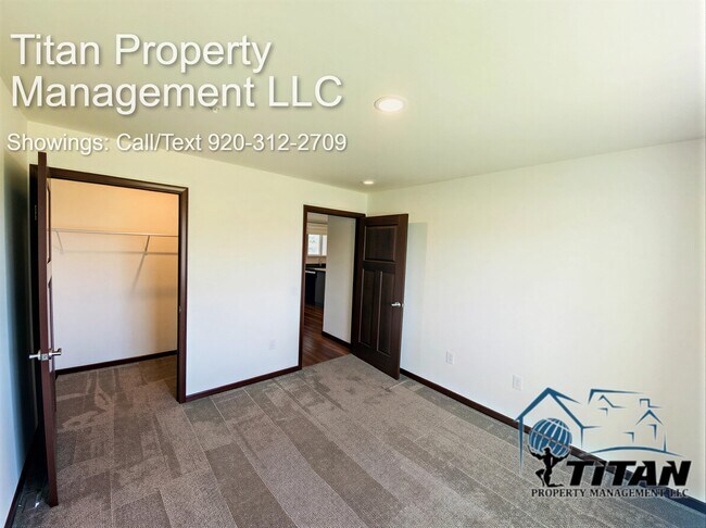 Foto del edificio - 3425 Logan Dr