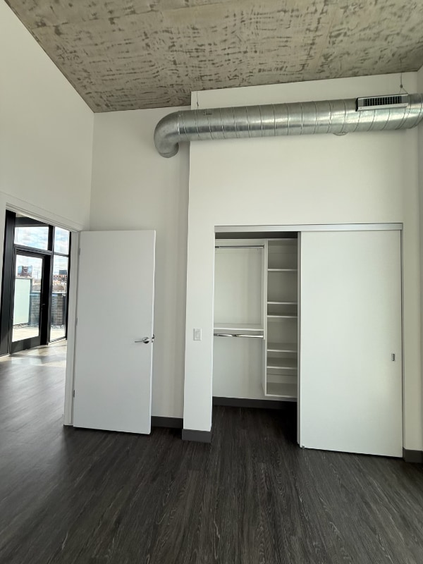 Photo - 180 N Elizabeth St Apartment