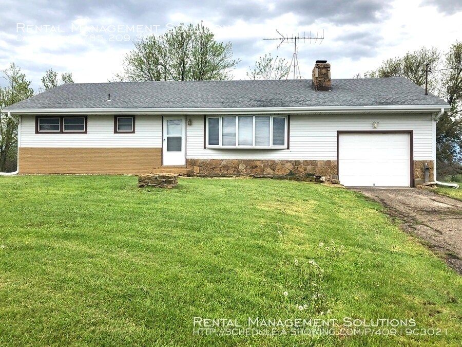 Foto principal - Near Stull, KS- Rural Living