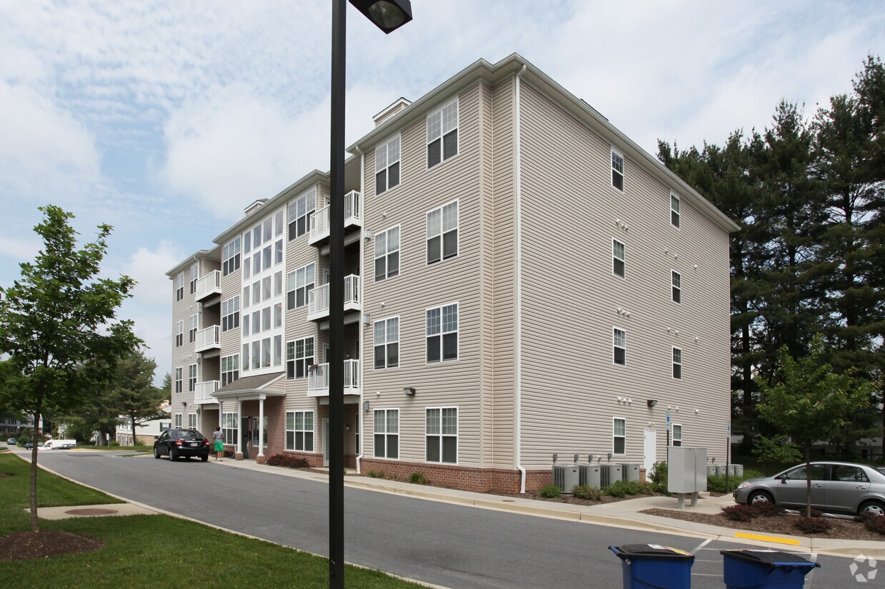 Falls Chapel - Falls Chapel Apartments