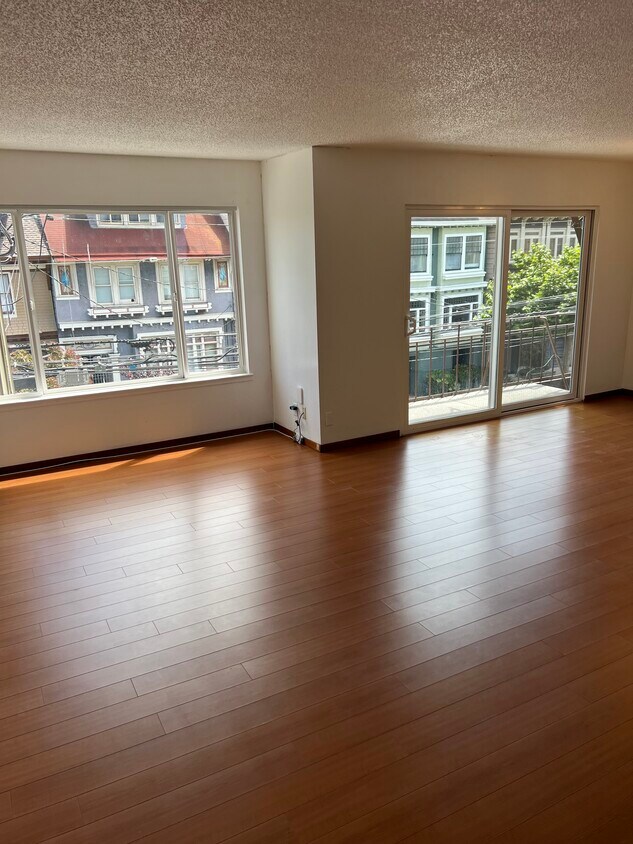 Foto principal - 1261 8th Ave