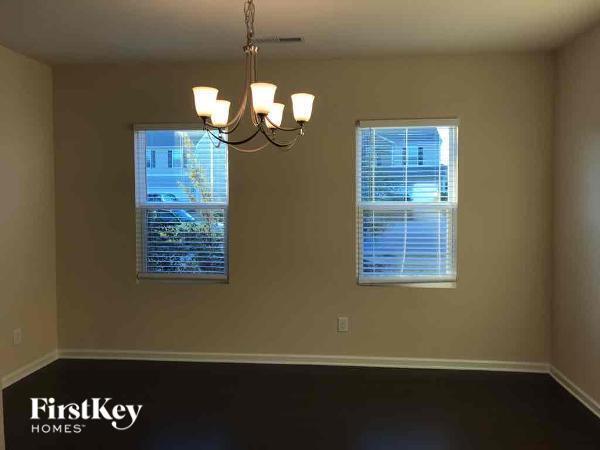 Foto del edificio - 1034 Blue Stream Ln