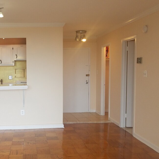 1836 Metzerott Rd Unit 2016, Adelphi, MD 20783 Condo for Rent in Adelphi, MD