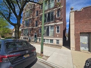 Building Photo - 3831 N Kedzie Ave