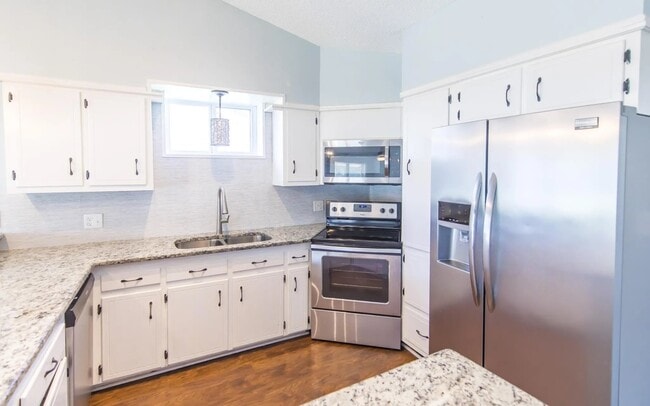 Building Photo - 403 E Gulf Blvd