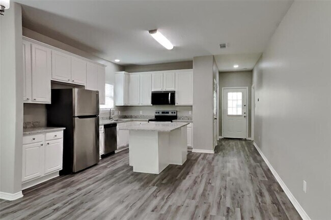 Building Photo - 21311 Snowblossom Ln