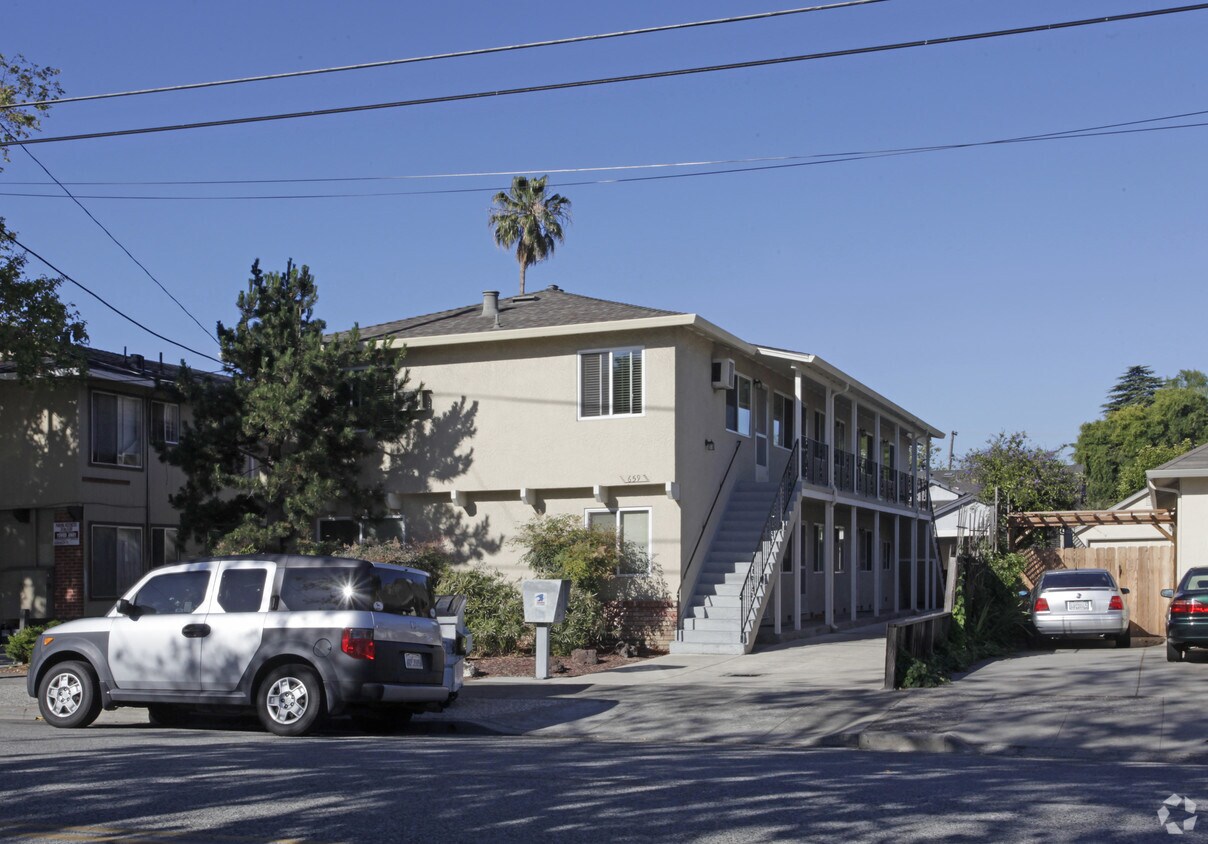 Foto principal - 659 N 3rd St