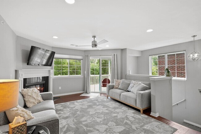 Foto del edificio - 6986 Boulder Pointe Dr