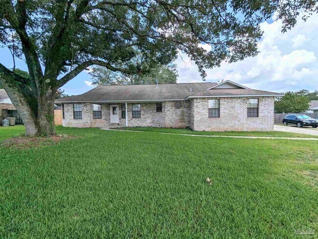 Foto del edificio - 7415 Lillie Ln