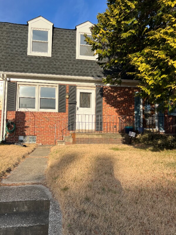 Building Photo - 8038 Stratman Rd