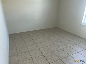 Building Photo - 3307 Toledo Dr
