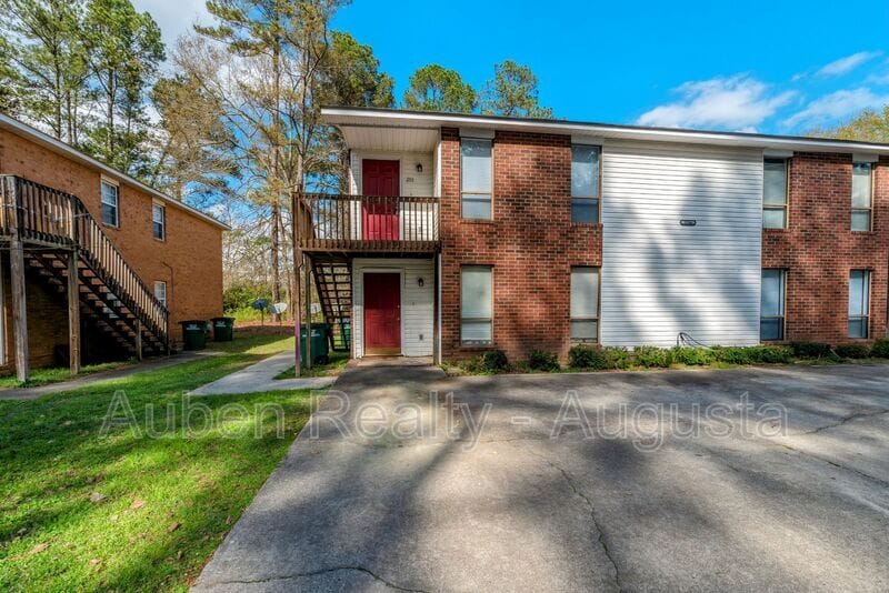 1546 Hamilton Dr Unit 201, Aiken, SC 29803 Condo for Rent in Aiken