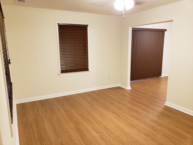 Foto del edificio - 3419 Walnut Ct
